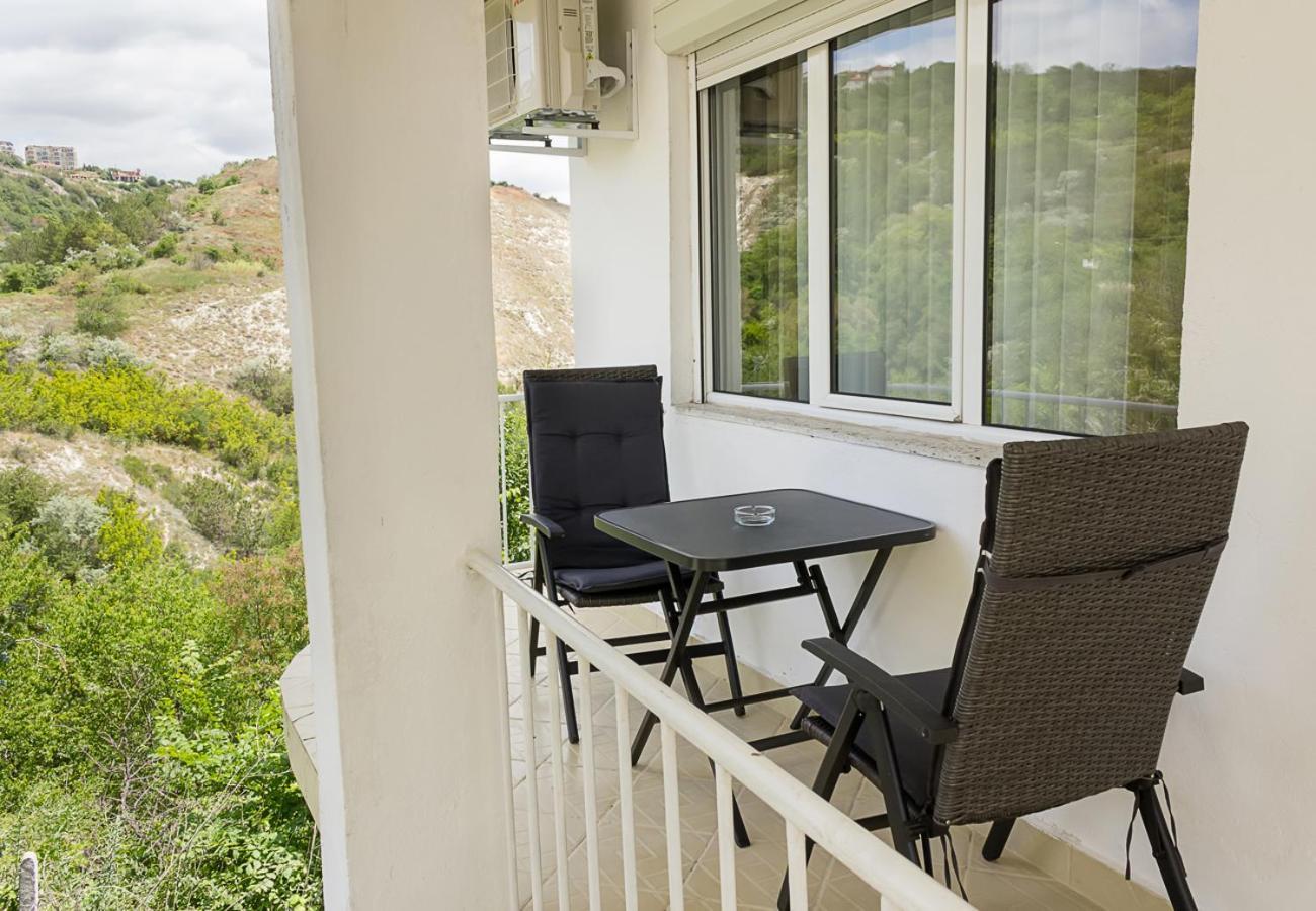 Two Identical Designer 2Bd Flats With Sea View In Balchik By Flat Mаnager Apartment Exterior photo